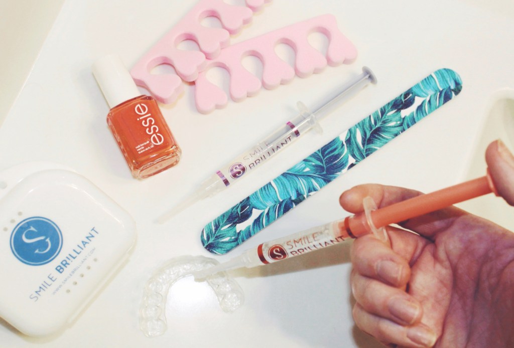 TEETH WHITENING FOR COFFEE&nbsp;STAINS